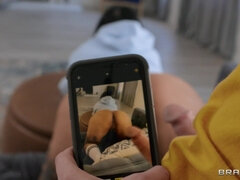 Blasen, Frau frau mann, Milf, Monster, Muschi, Rasiert, Flotter dreier, Titten