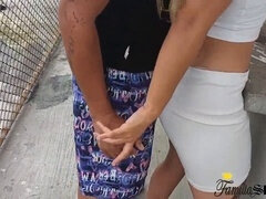 Braunhaarige, Betrug, Paar, Gehörnter ehemann, Gruppensex, Latina, Milf, Ehefrau