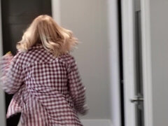 Hot MILF porn Sneaky Pussies