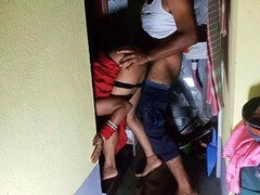 フェラチオ, 自家製, インド人, なめる, 母, 小柄, オマンコ, ストッキング