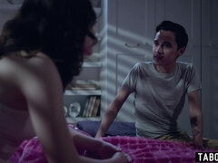 Blasen, Braunhaarige, Familie, Behaart, Zierlich, Muschi, Schwestern, Jungendliche (18+)