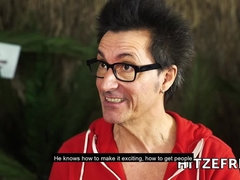 Tetas grandes, Morena, Sucio, Penetracion con dedos, Lamidas, Fiesta, Coño