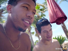 Анальный секс, Блондинки, В клубе, Двойное проникновение, Ноги, От первого лица, Реалити, Втроем