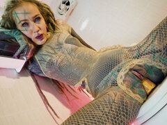 Grosser arsch, Dildo, Fingern, Masturbation, Reiten, Solo, Entkleiden, Spielzeuge