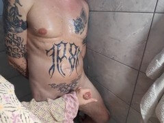 Amateur, Beso negro, Culo grande, Mamada, Corridas, Pajear, Tabú, Tatuaje