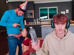 Bezaubernd, Arsch, Blasen, Braunhaarige, Hundestellung, Penis, Jungendliche (18+), Titten