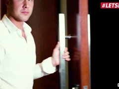 Schlafzimmer, Schwanz, Puppe, Frau frau mann, Lecken, Geld, Kurzes haar, Titten