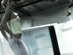 Брюнетки, Смазливые, Сидя на лице, Секс без цензуры, Хд, Каблуки, Курящие, Молоденькие