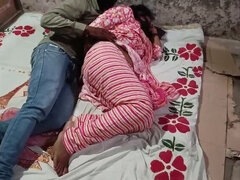 18 ans, Gros seins, Branlette thaïlandaise, Indienne, Lesbienne, Maman, Nue, Soeurs