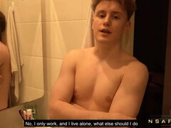 Courier Fucked the Girl in the Shower
