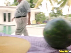 Blasen, Braunhaarige, Im freien, Pov, Ablutschen