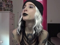 Conversation vulgaire, Poupée, Femme dominatrice, Partouze, Allemand, Humiliation, Public