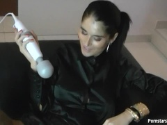 Amateur, Anal, Cul, Brunette brune, Gode, Masturbation, Solo, Jouets