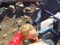 Enthousiasteling, Strand, Blond, Pijpbeurt, Sperma shot, Hardcore, Mager, Tiener