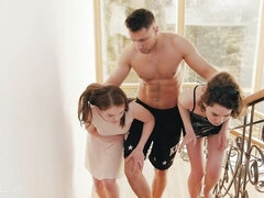 Culo grande, Mamada, Ffm, Sexo duro, Pequeña, Flaco, Adolescente, Tetas