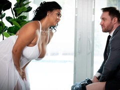 Gros cul, Grosse bite, Gros seins, Sucer une bite, Attrapée, En levrette, Mère que j'aimerais baiser