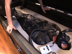 Sadomasochismus, Braunhaarige, Weibliche domination, Milf, Spielzeuge