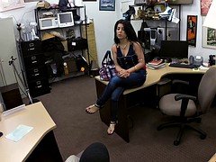 Cuban hottie banged by pawn guy in exchange for cash