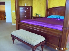 Gros cul, Gros seins, Brunette brune, Tromperie, Couple, En levrette, Hd, Maman