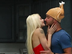 Большой член, Блондинки, Минет, Собачьи, На кухне, Натуральные сиськи, Молоденькие, Сиськи