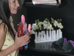 デカチン, 茶髪の, 巨乳な, ディルド, 母, シャワー, タトゥー, 妻