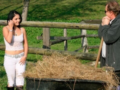 Kont, Pijpbeurt, Bruinharig, Hondjeshouding, Handbeurt, Buiten, Tiener, Vrouw