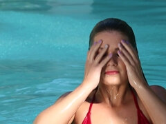 フェラチオ, 顔射, アウトドア, プール, スパンキング, おもらし, のぞき