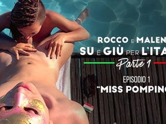 Rubia, Grupo, Orgía, Al aire libre, Piscina, Adolescente, Tetas, Mojado