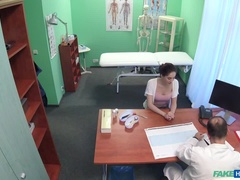 69, お尻, フェラチオ, 医者, 指いじり, オフィス, オマンコ, ロシア人