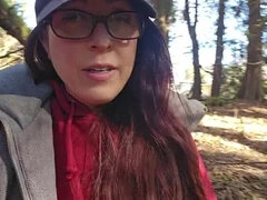 Nerdy_faery Gotta Pee Outside in Jeans – Amateur Solo Peeing Video