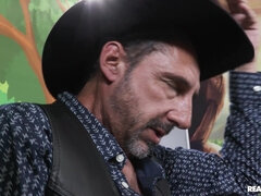 Dirty-minded brunettes Kira Noir and Queenie Sateen gladly share a massive BBC of ebony Hollywood Cash in a blowjob threesome filmed in POV style.