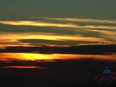 Plage, Petite amie, De plein air, Pov, Public, Maigrichonne, Tatouage, Nénés