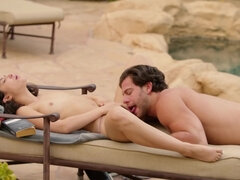 Sucer une bite, Brunette brune, Tir de sperme, Doigter, Poilue, Hd, Petite femme, Chatte