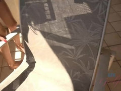 Plage, Éjaculation interne, Pieds, Branlette thaïlandaise, Petite amie, Fille latino, Chatte, Fumer