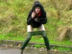 イギリス人, ディルド, 露出狂, オナニー, 淫乱熟女, オーガズム, 公共, 一人