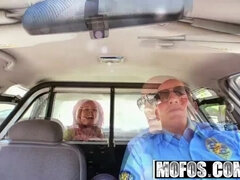 Amateur, Rubia, Mamada, Natural, Pov, Afeitado, Flaco, Chupando