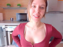 Grosser schwanz, Grosse titten, Blasen, Sperma im mund, Aufs gesicht abspritzen, Muschi, Rau, Sohn