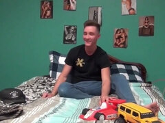 Gros cul, Gros seins, Bukkaké, Éjaculation interne, Branlette thaïlandaise, Masturbation, Mature, Adolescente