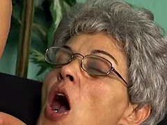 In den arsch, Arsch, Blasen, Spermaladung, Fingern, Oma, Hardcore, Ungarisch