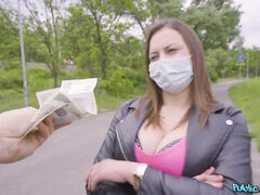 Grote mammen, Pijpbeurt, Hondjeshouding, Masker, Moeder die ik wil neuken, Buiten, Gezichtspunt, Strippen