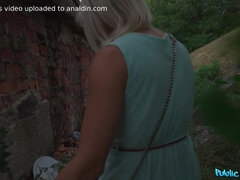 Arsch, Blasen, Braunhaarige, Betrug, Tschechisch, Schwanz, Absätze, Öffentlich