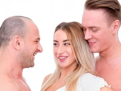 Verga grande, Rubia, Mamada, Doble penetracion, Ruso, Flaco, Adolescente, Tetas