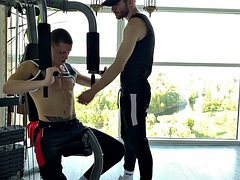 素人, 舐める尻, フェラチオ, 捕まる, カップル, 女装男装, はじめて, ジム