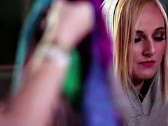 Lesbisch, Ondergoed, Vreemd