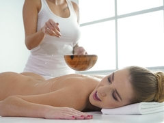 Grosse titten, Süss, Fetisch, Fingern, Küssen, Lesbisch, Massage, Nackt