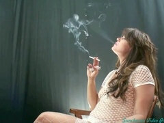 Dormitorio, Madura, Masturbación, Madres para coger, Fumando