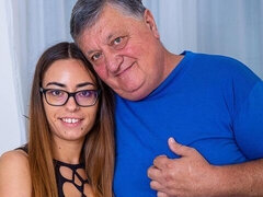 18 jahre, Schönheit, Grosser schwanz, Blasen, Hundestellung, Natürlichen titten, Jungendliche (18+), Titten