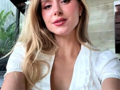 Blonde, Masturbation, Culottes ou slips, Chatte, Solo, Adolescente, Nénés, Jouets