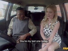 Enthousiasteling, Grote mammen, Auto, Sperma, Hondjeshouding, Natuurlijke tieten, Doordringend, Tatoeage