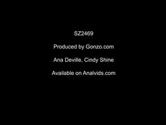 Blasen, Faustfick, Gruppe, Hardcore, Masturbation, Milf, Rau, Titten